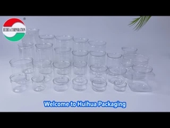 Des canettes ou des bouteilles en plastique transparent ouvertes facilement