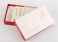 La secousse élégante de papier de rectangle enferme dans une boîte le tube de carton empaquetant la couleur de CMYK/Pantone