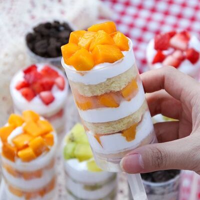 Hot-selling Food Grade 50mm 95mm PP Plastic Cake Push Pops Cake Cup