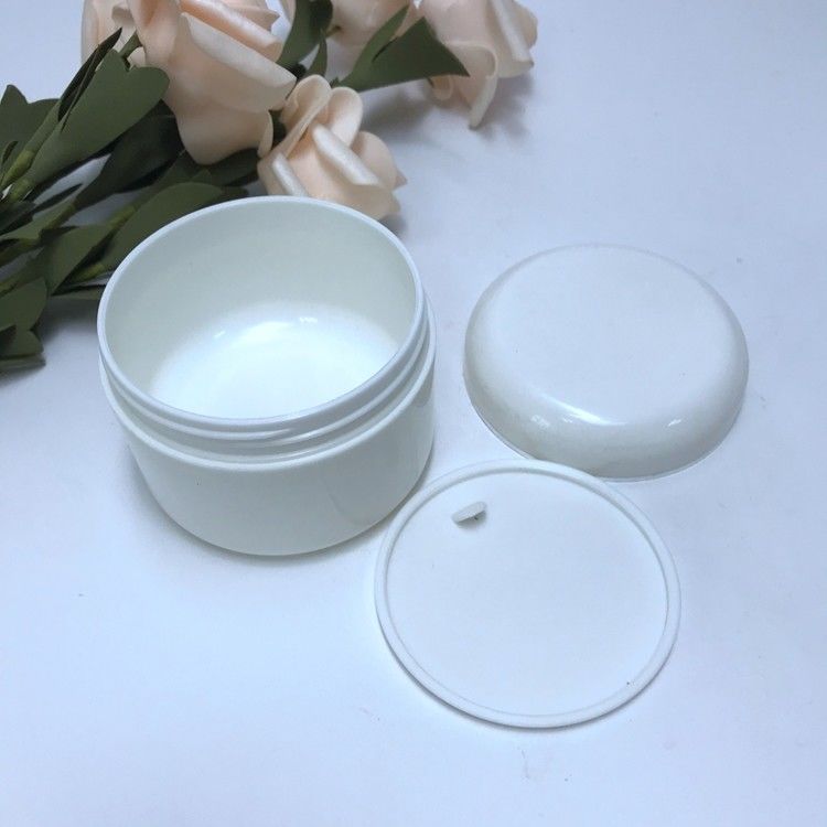 Pot crème en plastique blanc cosmétique du conteneur 100ml 50ml pp avec le bord argenté